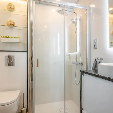 Apartment Casa Frida Puerto Banus And Private Parking Rdr337 Marbella